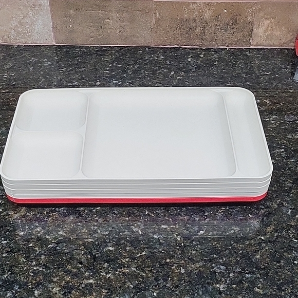 Vintage Set of 5 Tupperware Stackable White and Red Dinner Lunch Trays - Picture 1 of 8